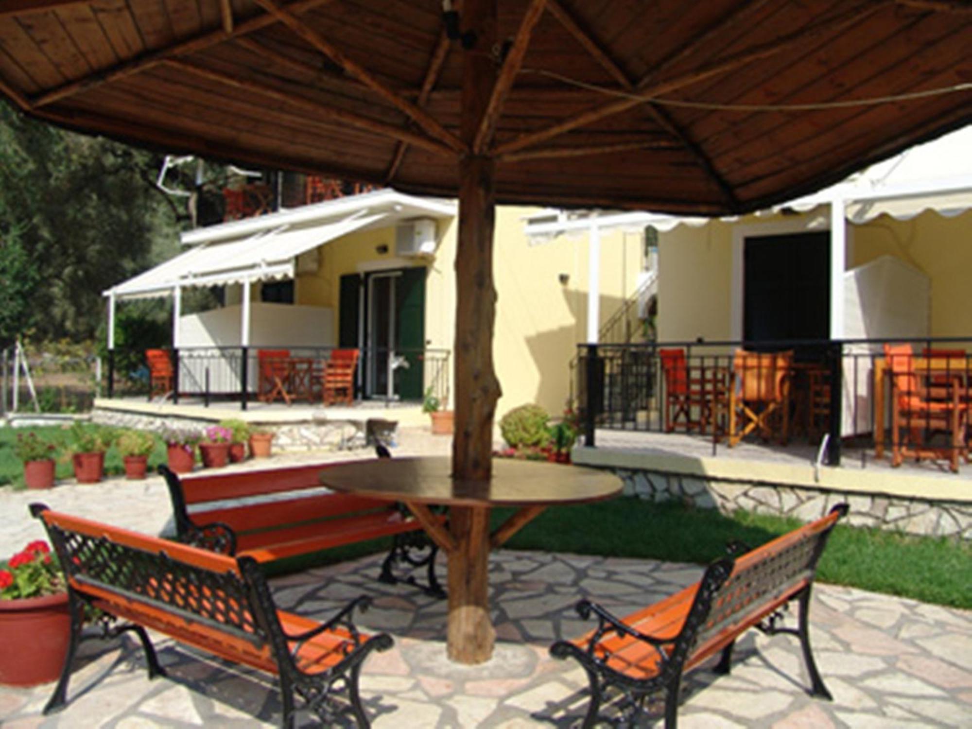 Natasa Studios Mikros Gialos Exteriér fotografie