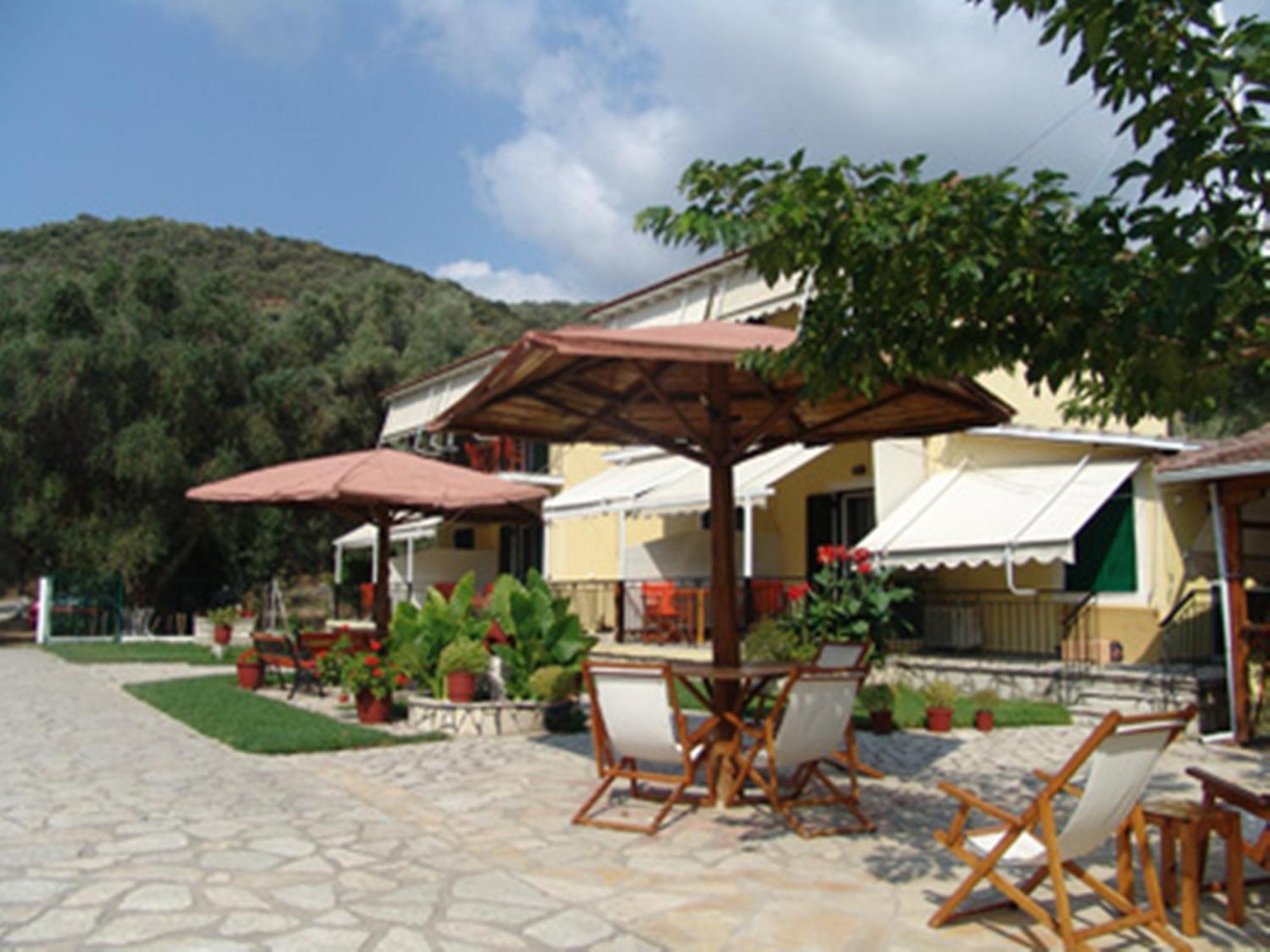 Natasa Studios Mikros Gialos Exteriér fotografie